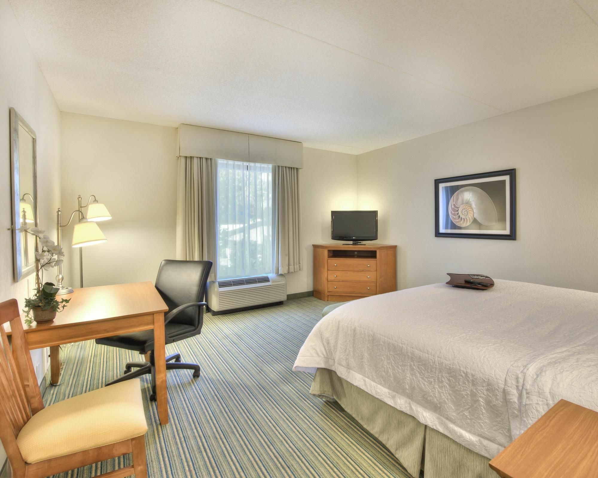 Hampton Inn Wilmington University Area Екстер'єр фото